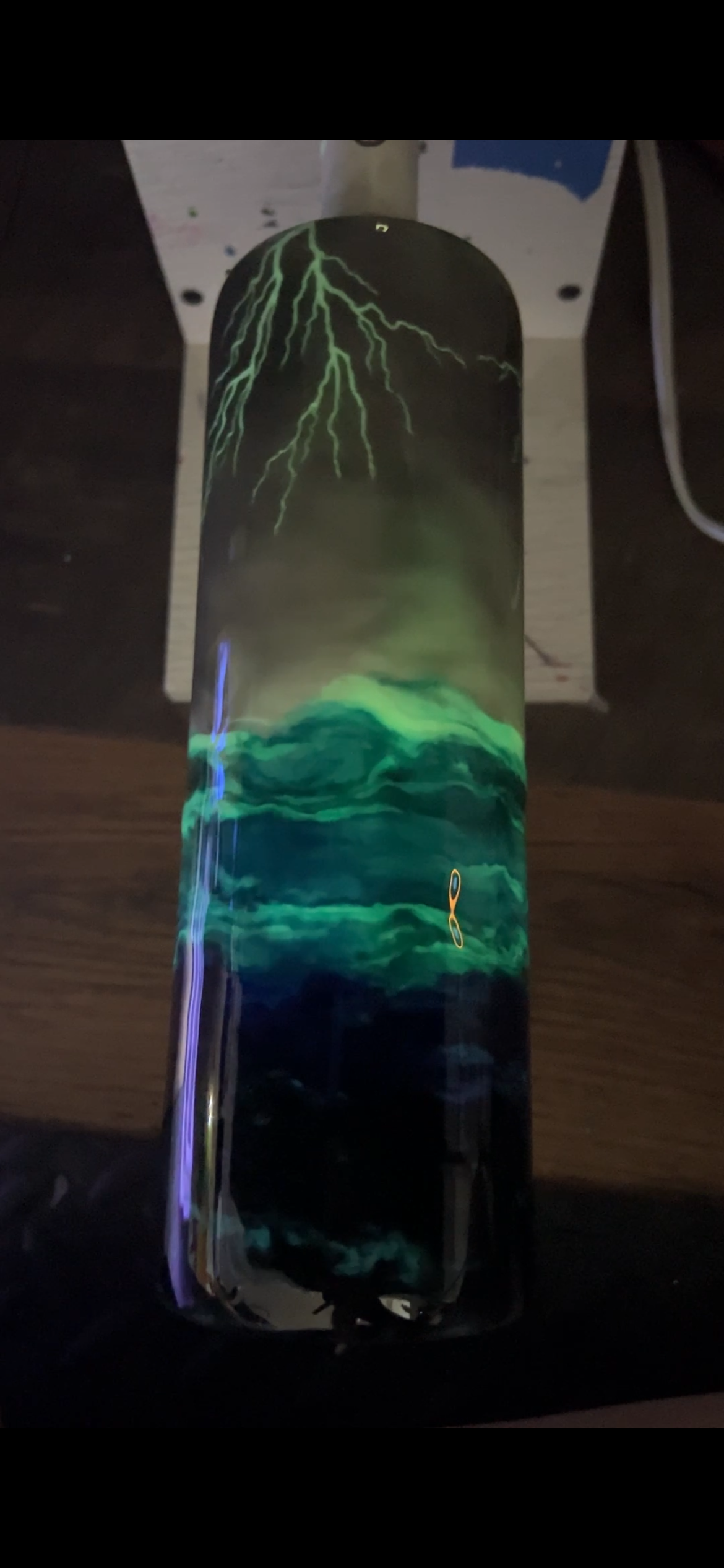 30 ounce Lightning Strike